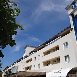 Royal Hotel