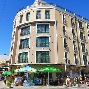 Empera H-l Hotel